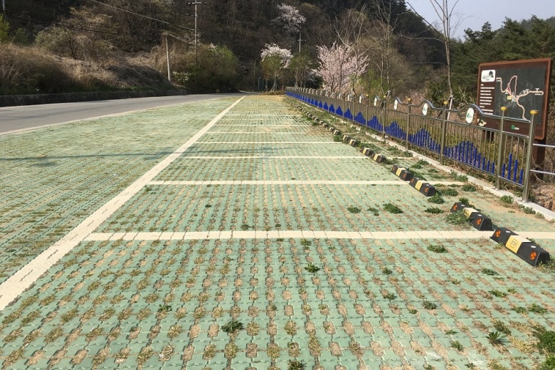 외부 공용 주차장